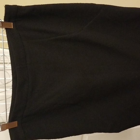 Black Leon Max Limited Edition Skirt. - Picture 7 of 13